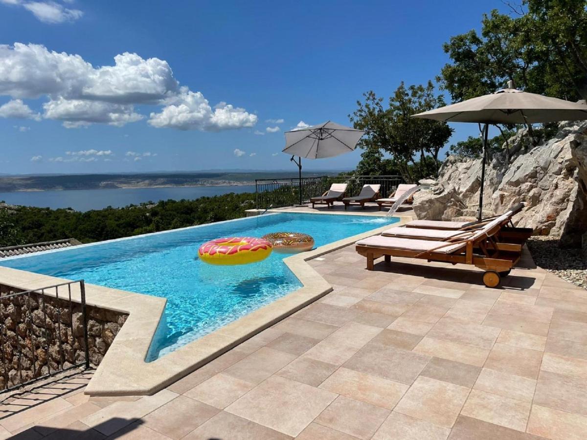 Lovely Holiday Home In Starigrad ภายนอก รูปภาพ