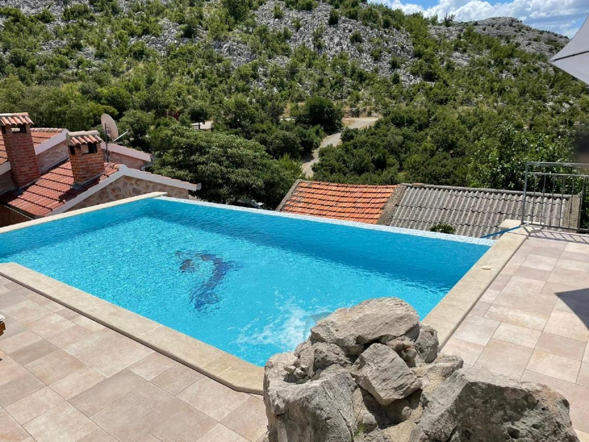 Lovely Holiday Home In Starigrad ภายนอก รูปภาพ